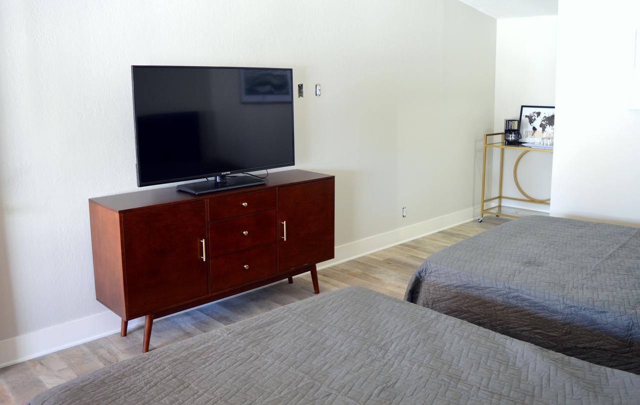 Coastal Suites Resort Beulah Buitenkant foto